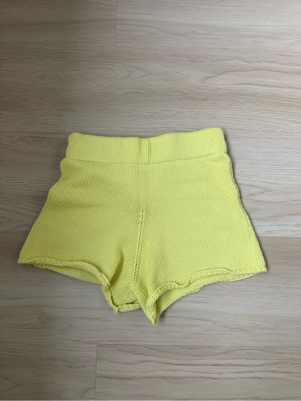 Zara High-Waist Knit Shorts in Bright Yellow/ Green
